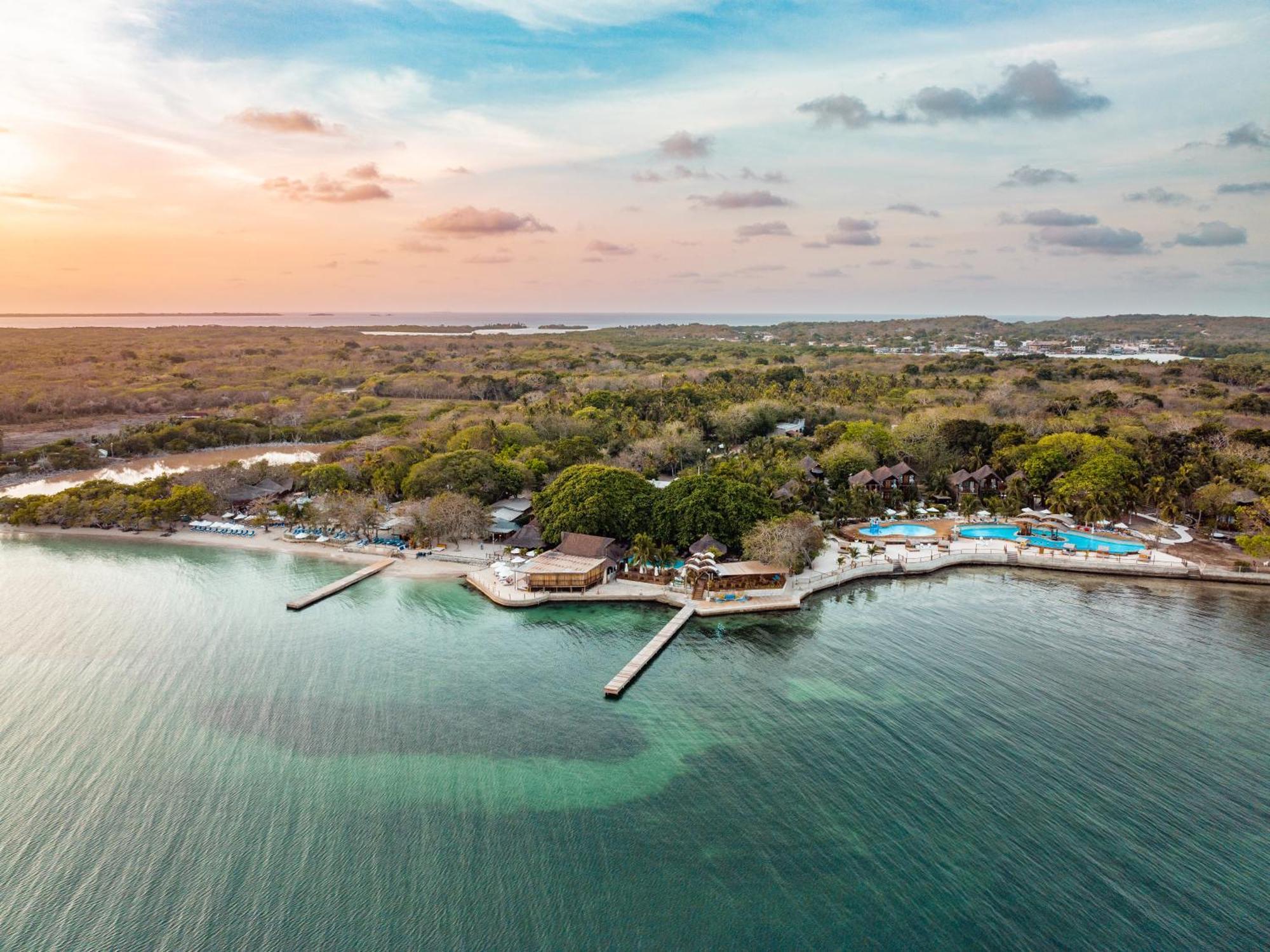 Hotel Isla Del Encanto Бару Екстер'єр фото