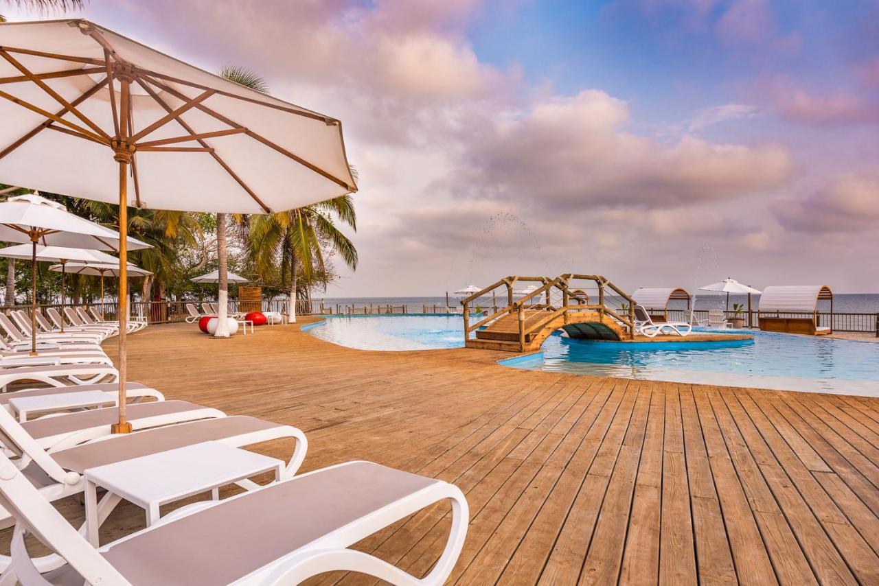 Hotel Isla Del Encanto Бару Екстер'єр фото